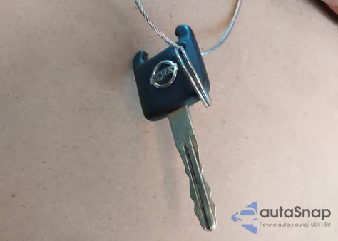 2011 Nissan Versa 1.8S z USA, uszkodzony, nr VIN 3N1BC1CP2BL484700